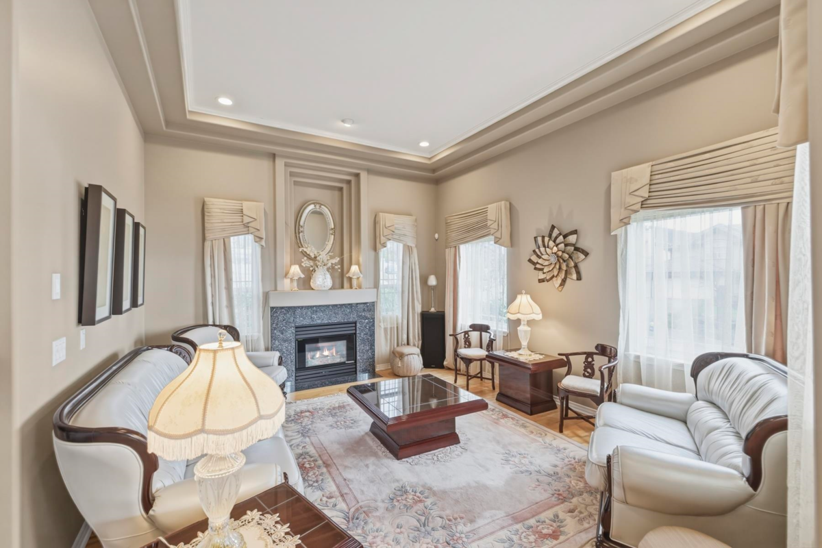 Guest Bathroom Photo of 1542 Alpine Lane, Coquitlam, BC