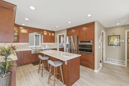 Kitchen Island Photo of 1542 Alpine Lane, Coquitlam, BC