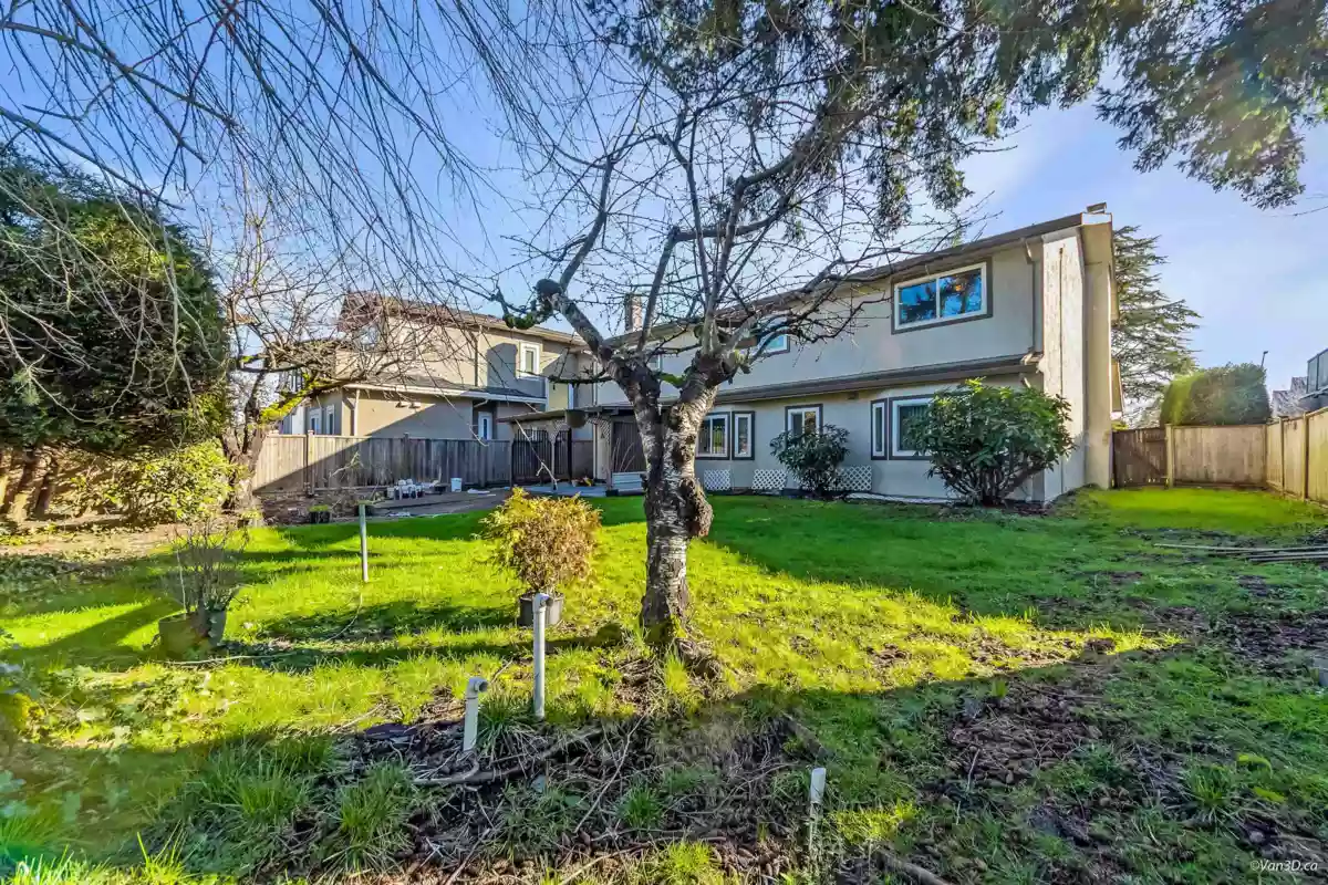 Family Room Photo of 10331 Mortfield Road, Richmond, BC