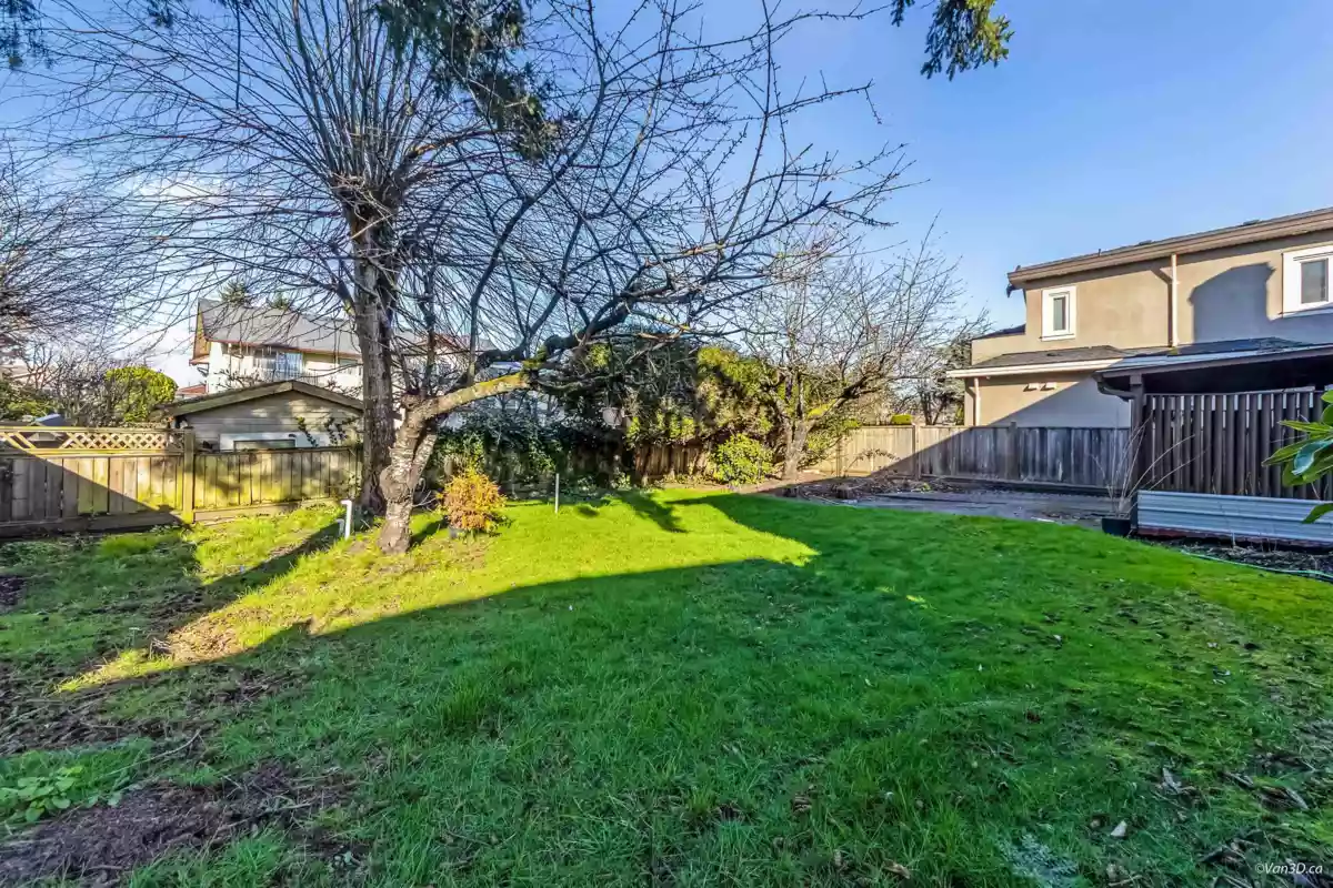 Front Yard Photo of 10331 Mortfield Road, Richmond, BC
