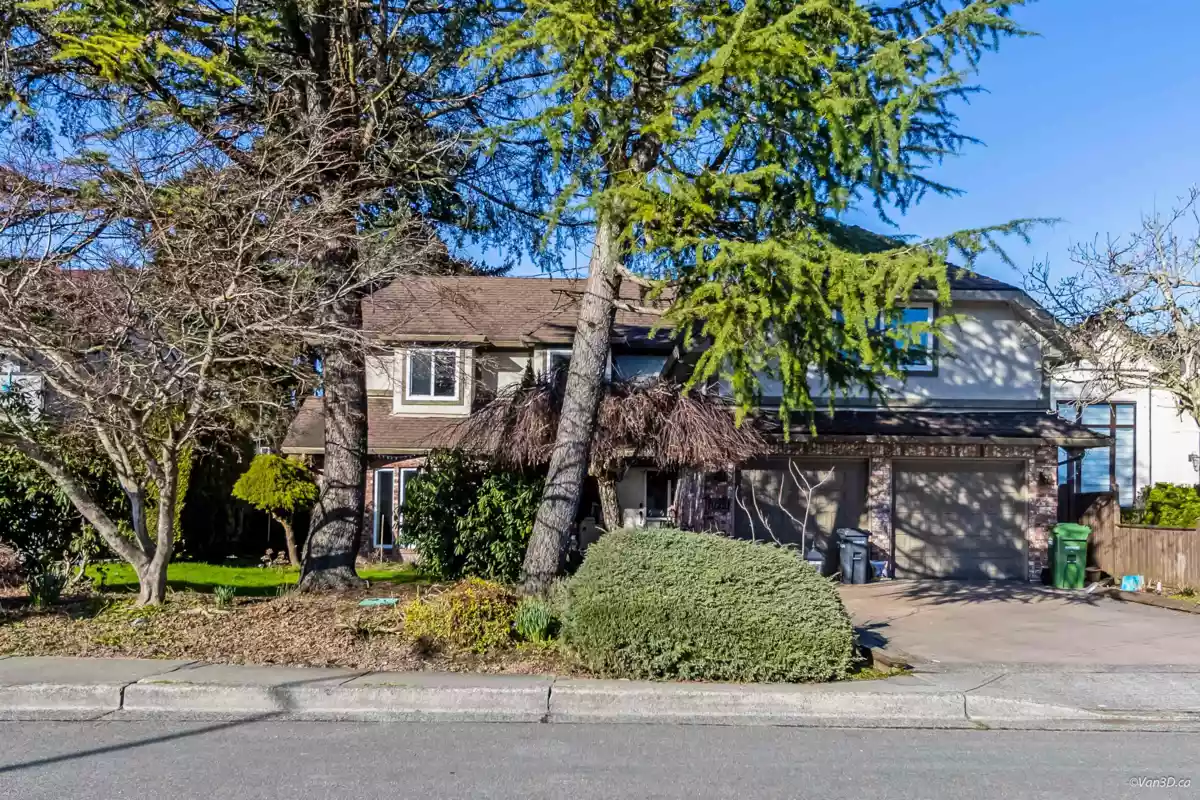 Garden / Landscaping Photo of 10331 Mortfield Road, Richmond, BC