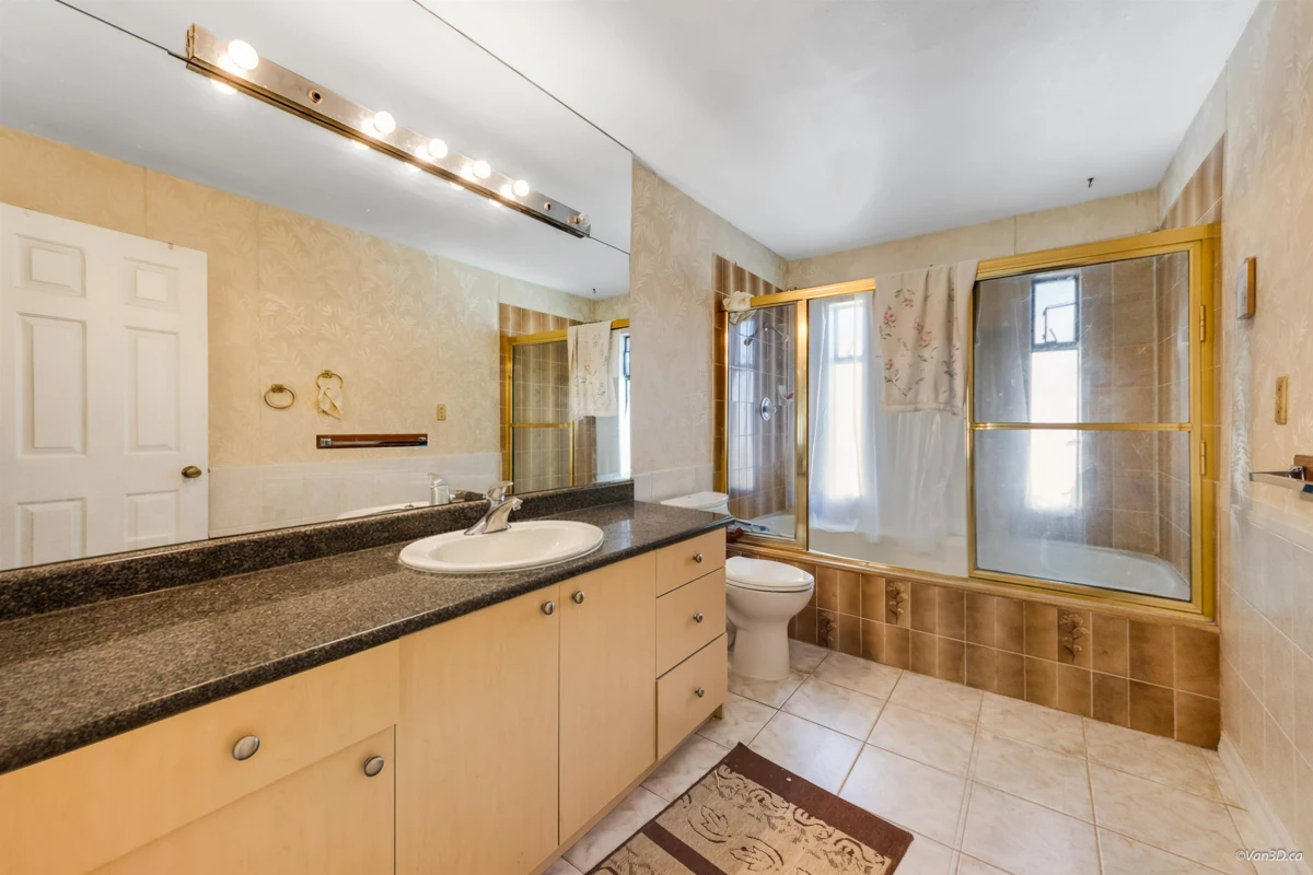 Walk-In Closet Photo of 10331 Mortfield Road, Richmond, BC