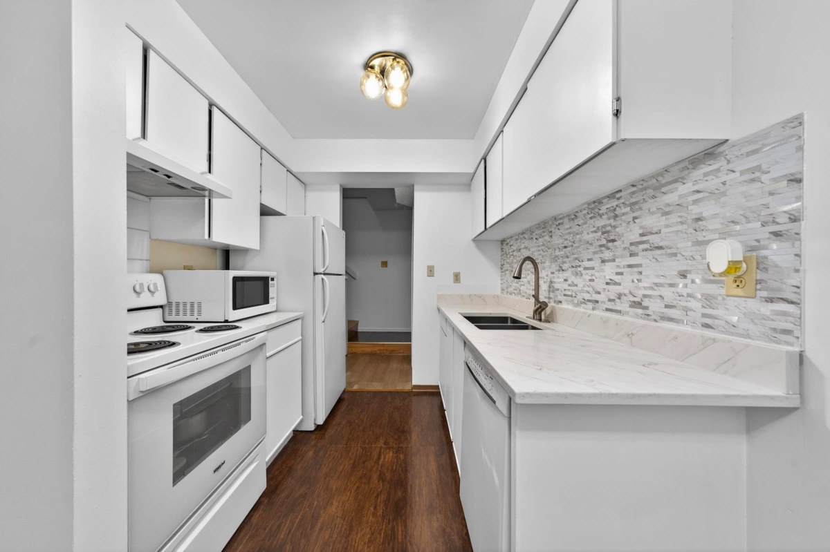 Kitchen Photo of 3438 Copeland Avenue, Vancouver, BC