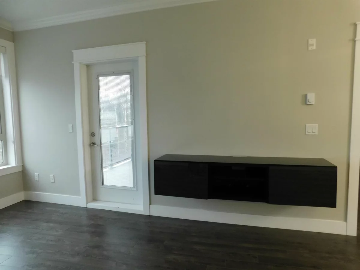 Family Room Photo of 504 19228 64 Avenue, Surrey, BC