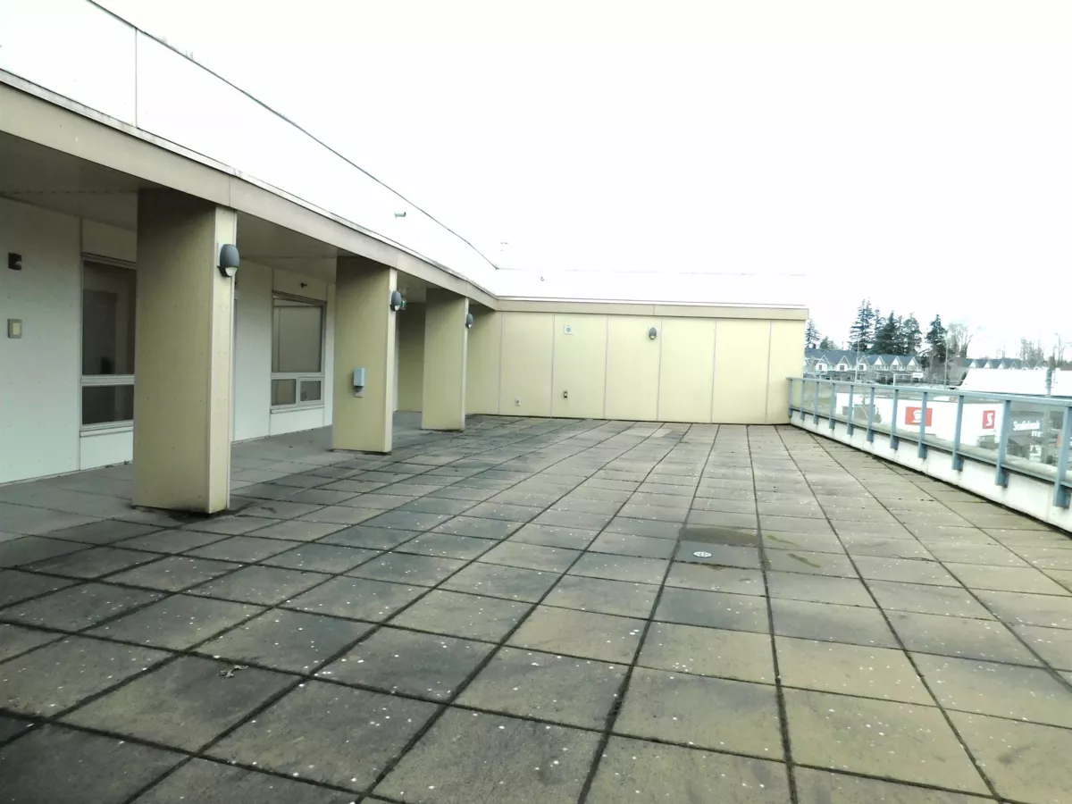 Primary Bathroom Photo of 504 19228 64 Avenue, Surrey, BC