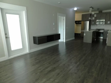 Kitchen Photo of 504 19228 64 Avenue, Surrey, BC