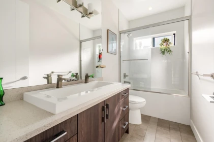 Guest Bathroom Photo of 2020 Carson Court, North Vancouver, BC