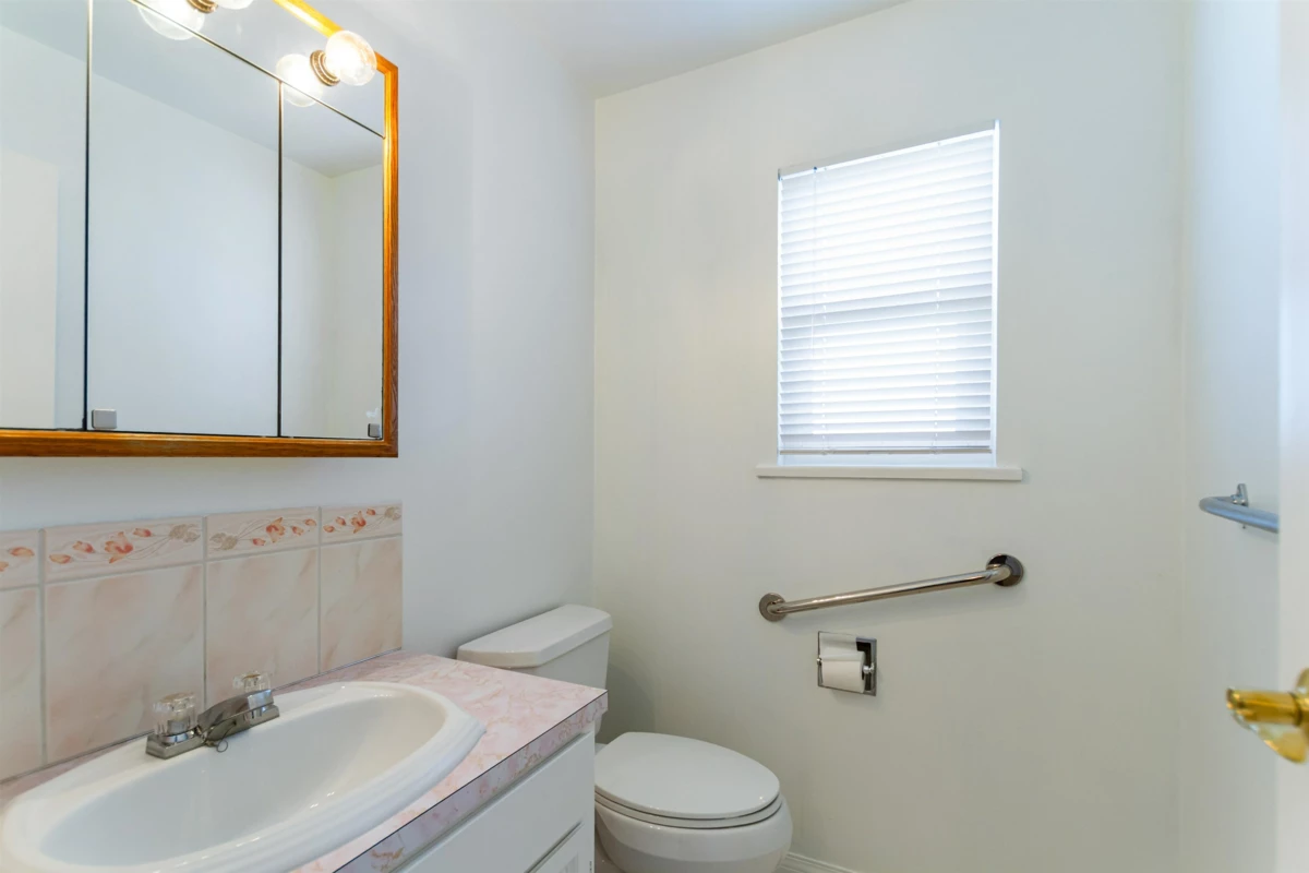 Loft / Bonus Room Photo of 6072 Selma Avenue, Burnaby, BC