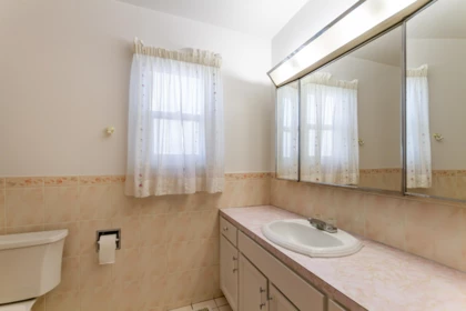 Office / Den Photo of 6072 Selma Avenue, Burnaby, BC