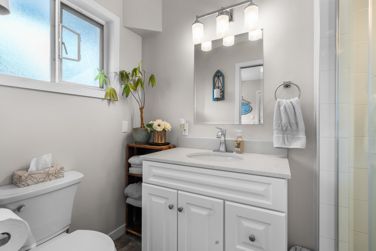 Bedroom 2 Photo of 29390 Duncan Avenue, Abbotsford, BC