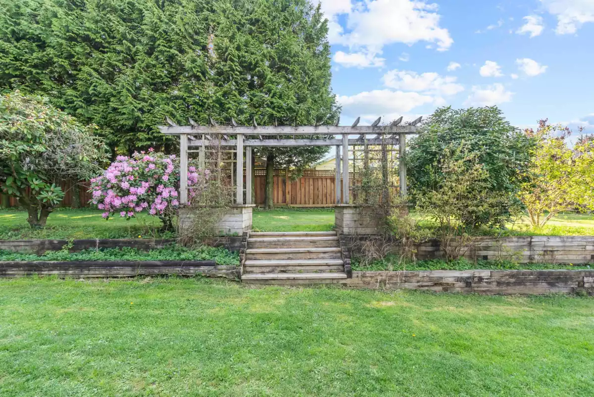 Outdoor Kitchen Photo of 29390 Duncan Avenue, Abbotsford, BC