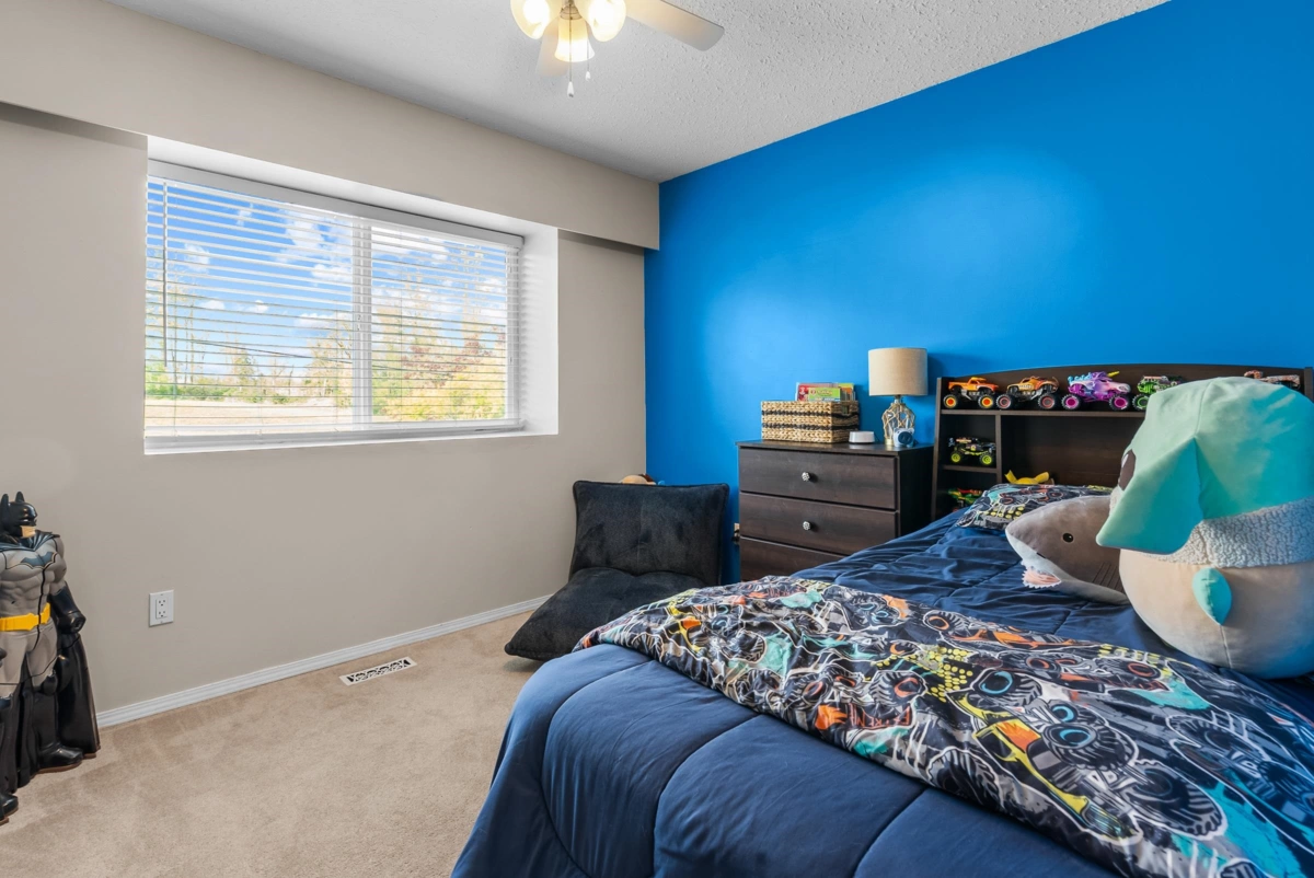 Powder Room Photo of 29390 Duncan Avenue, Abbotsford, BC