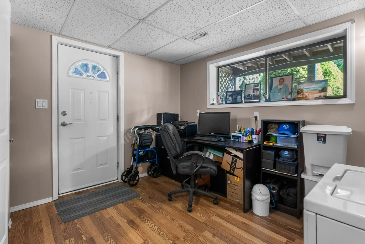 Staircase Photo of 29390 Duncan Avenue, Abbotsford, BC