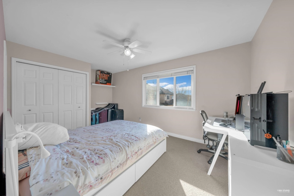 Backyard Photo of 9171 Pauleshin Crescent, Richmond, BC