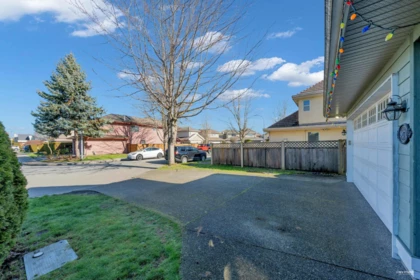 Hot Tub / Spa Photo of 9171 Pauleshin Crescent, Richmond, BC