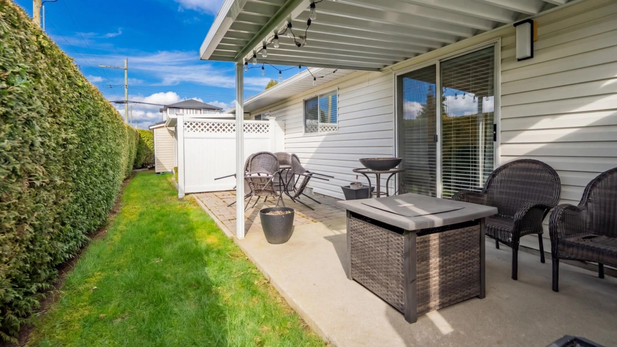 Mudroom Photo of 25 12276 189a Avenue, Pitt Meadows, BC