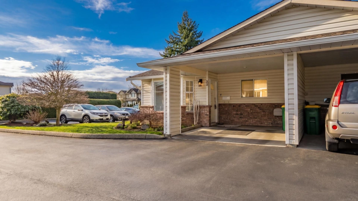 Staircase Photo of 25 12276 189a Avenue, Pitt Meadows, BC