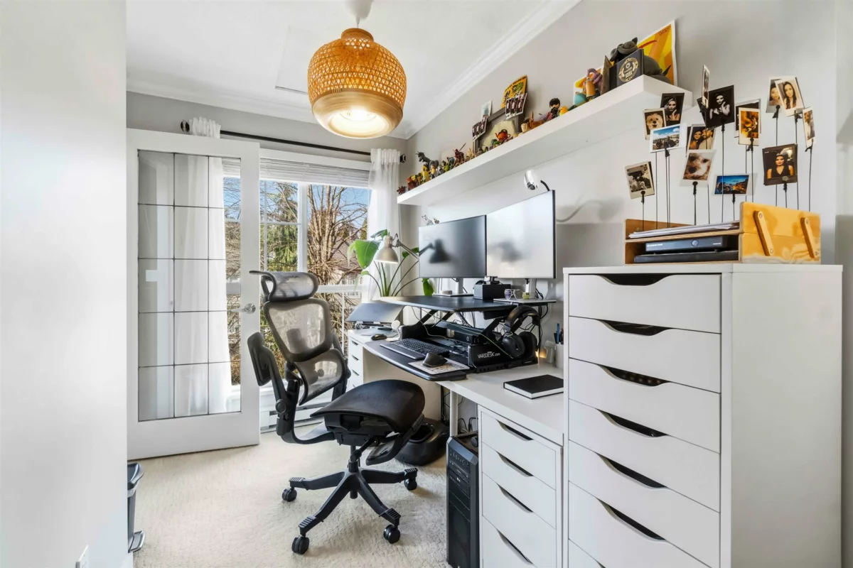 Guest Bathroom Photo of 406 1150 E 29th Street, North Vancouver, BC