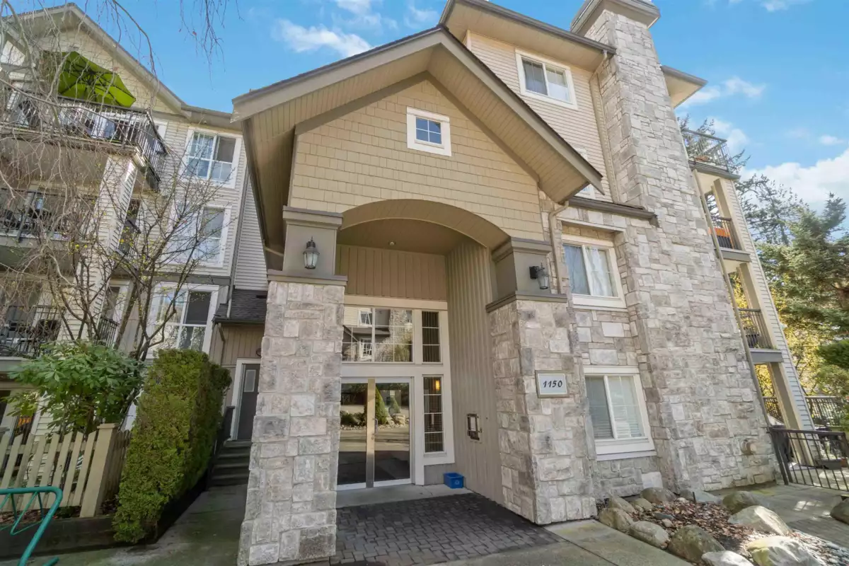 Hallway Photo of 406 1150 E 29th Street, North Vancouver, BC