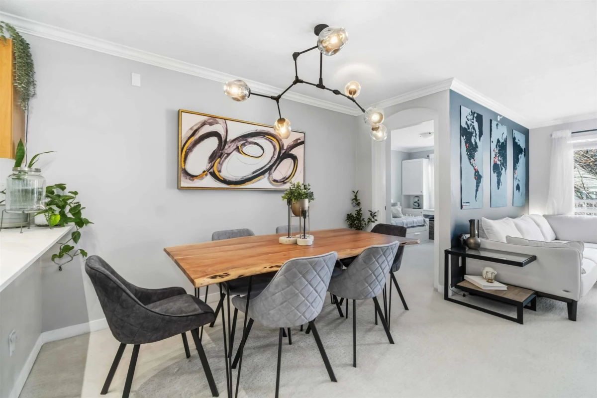 Kitchen Island Photo of 406 1150 E 29th Street, North Vancouver, BC