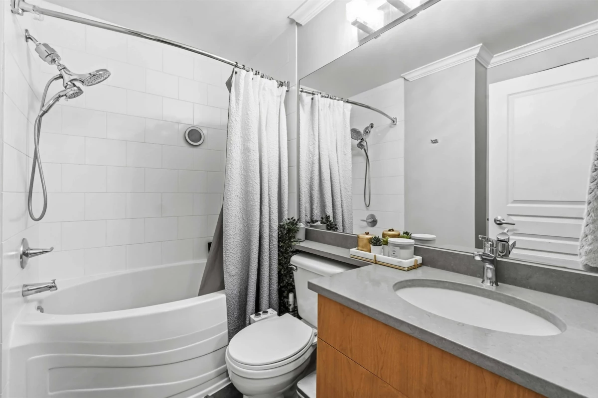 Powder Room Photo of 406 1150 E 29th Street, North Vancouver, BC