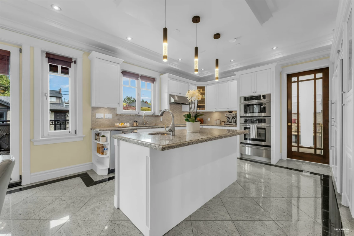Kitchen Photo of 5990 Cartier Street, Vancouver, BC