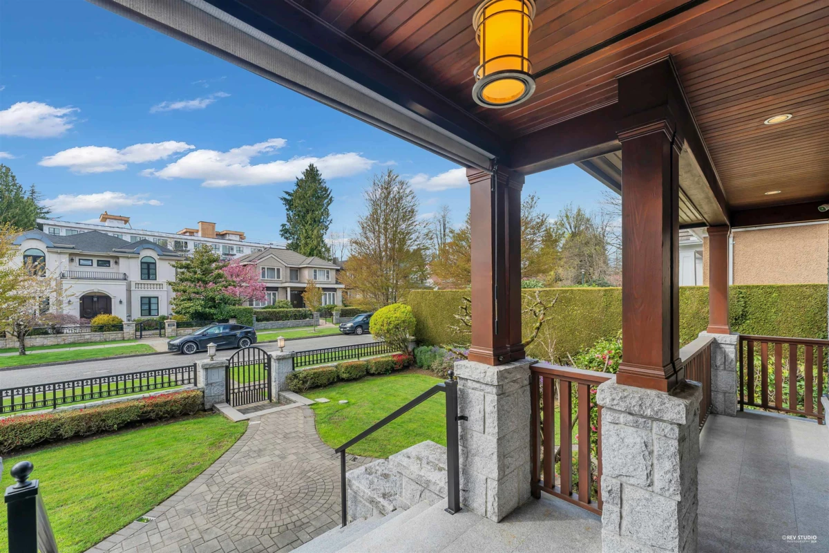 Outdoor Kitchen Photo of 5990 Cartier Street, Vancouver, BC