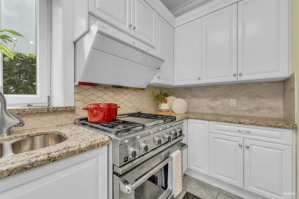 Breakfast Nook Photo of 5990 Cartier Street, Vancouver, BC