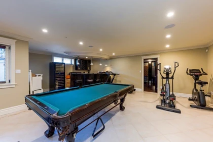 Swimming Pool Photo of 5990 Cartier Street, Vancouver, BC