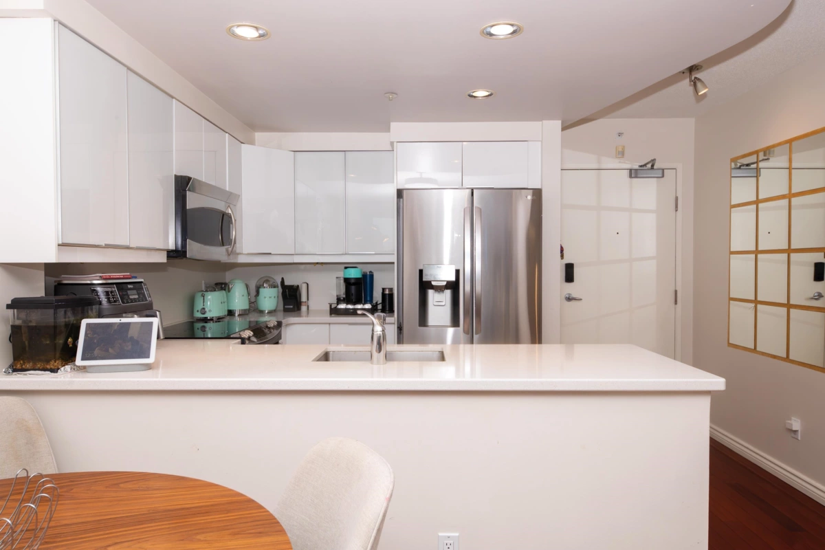 Walk-In Closet Photo of 1507 1008 Cambie Street, Vancouver, BC