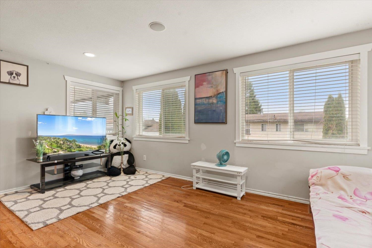 Bedroom 2 Photo of 6611 Reid Road, Chilliwack, BC