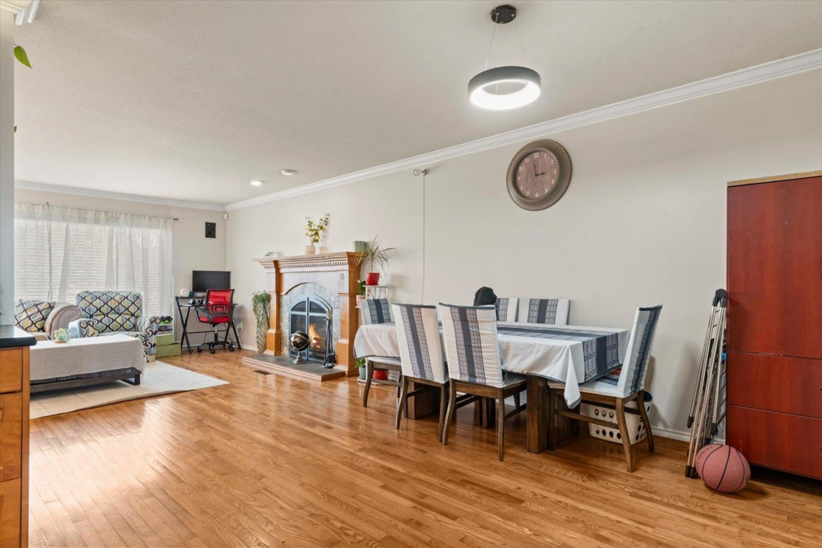 Breakfast Nook Photo of 6611 Reid Road, Chilliwack, BC