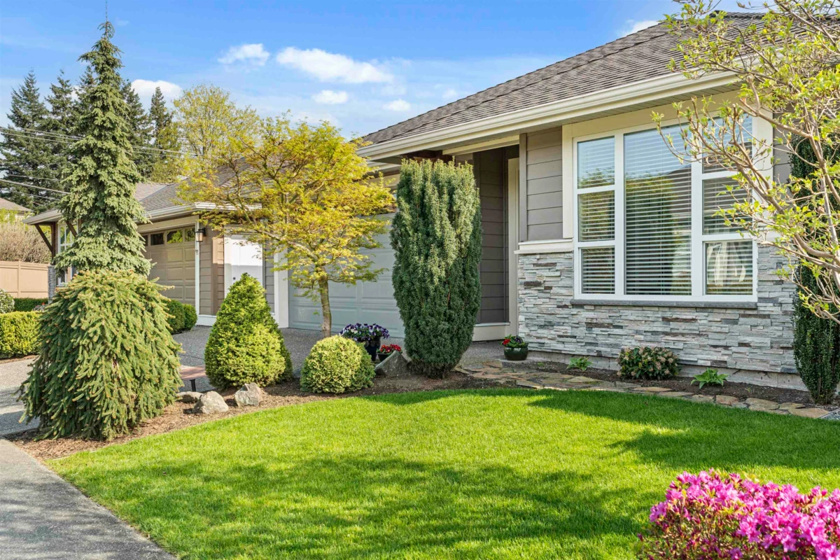 Living Room Photo of 119 6540 Dogwood Drive, Chilliwack, BC