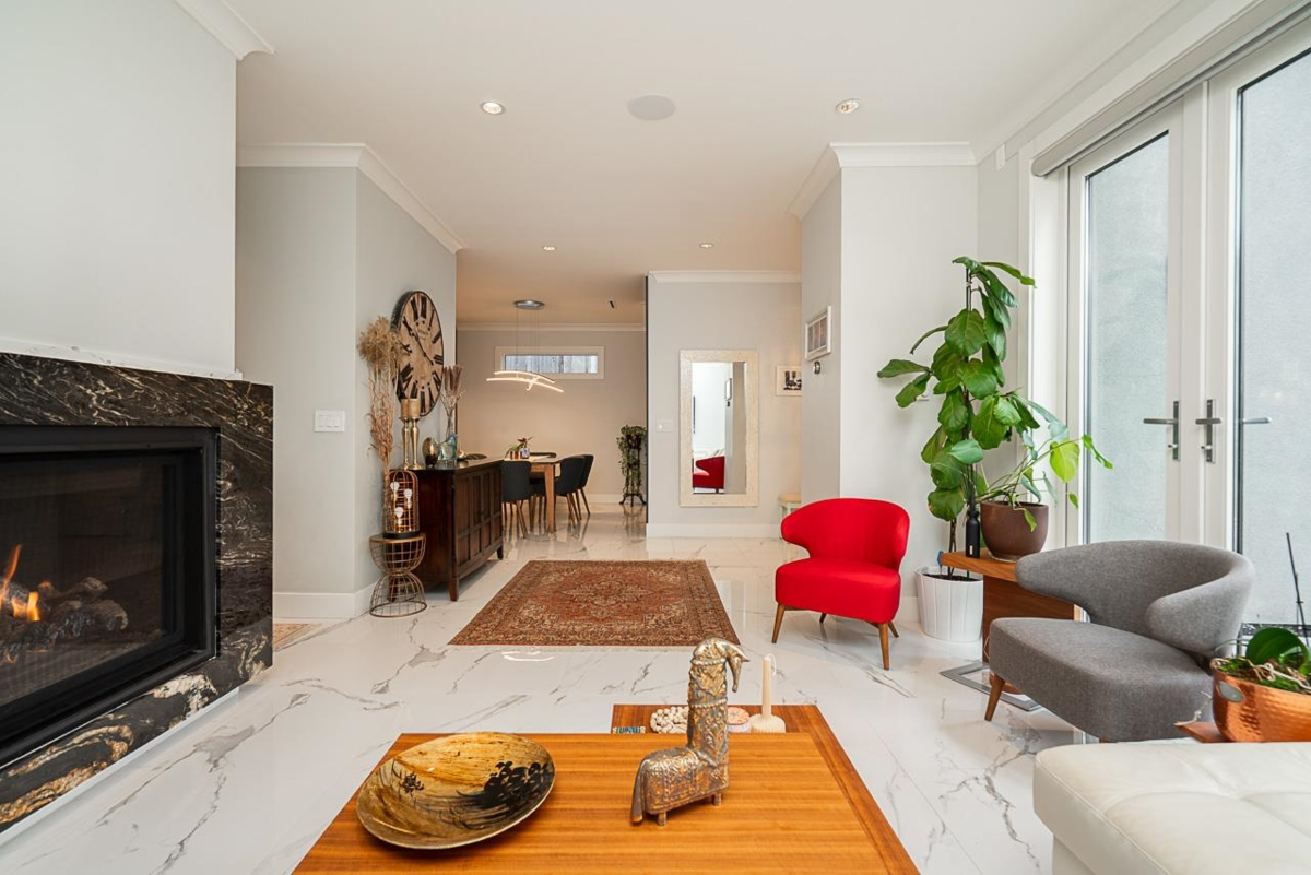 Kitchen Photo of 4365 Mountain Highway, North Vancouver, BC