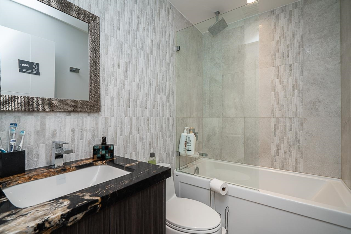 Mudroom Photo of 4365 Mountain Highway, North Vancouver, BC