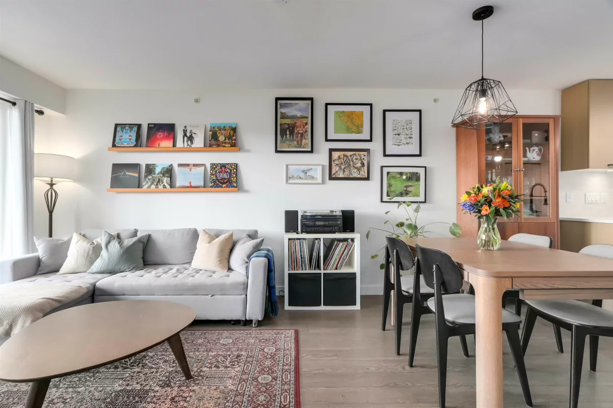 Backyard Photo of 403 688 E 18th Avenue, Vancouver, BC