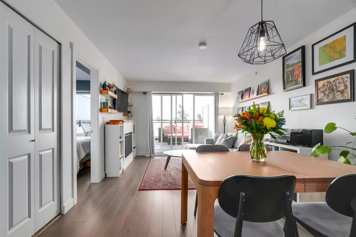 Family Room Photo of 403 688 E 18th Avenue, Vancouver, BC