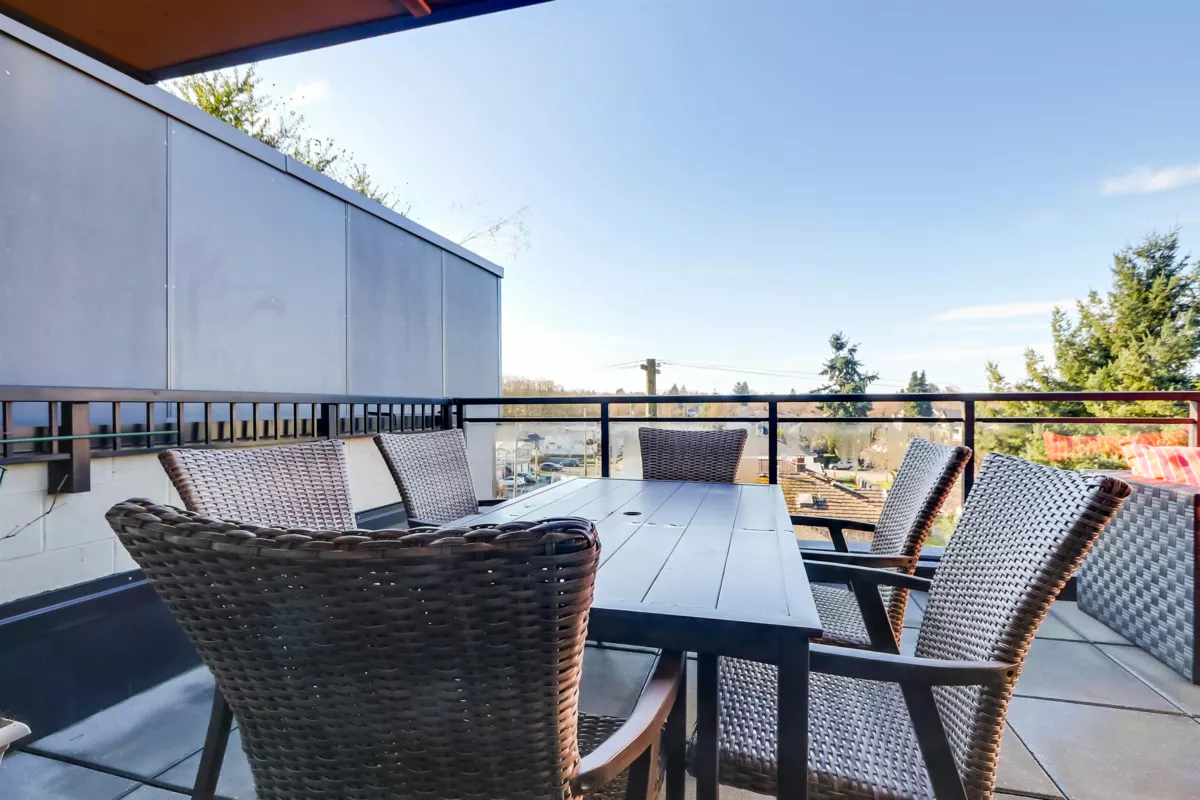 Staircase Photo of 403 688 E 18th Avenue, Vancouver, BC