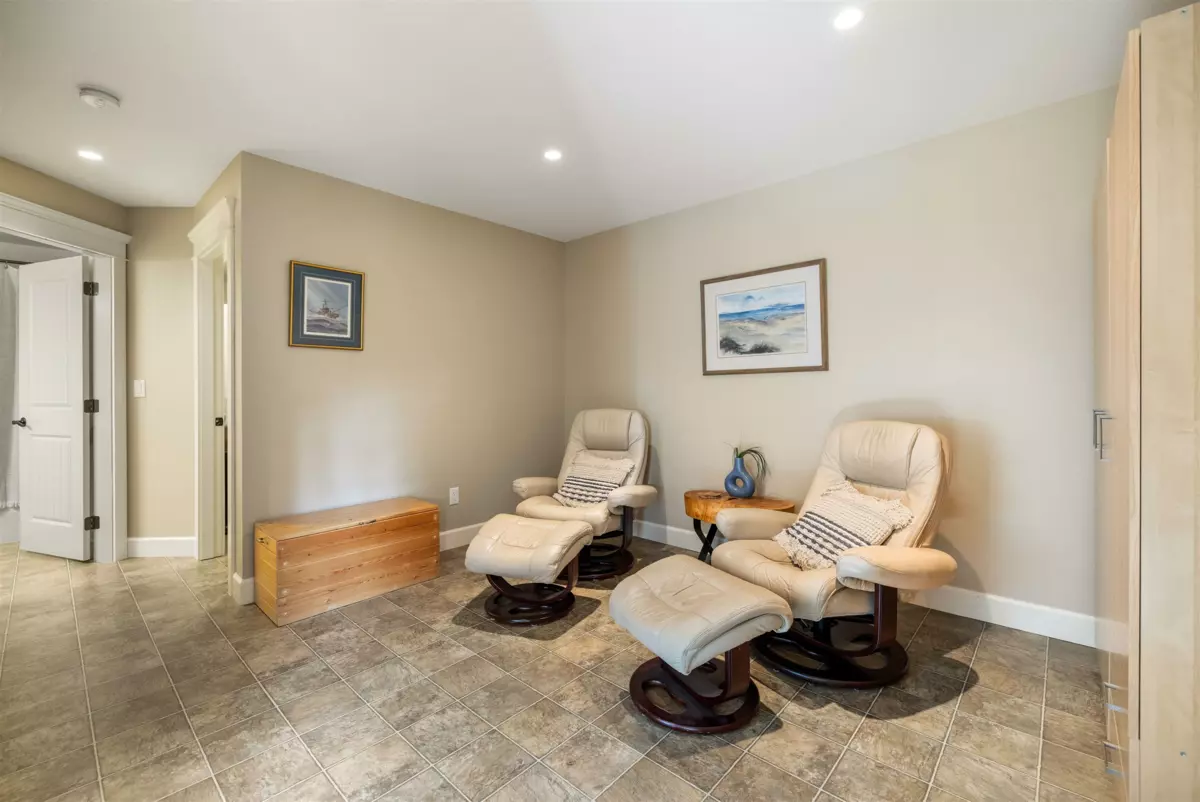 Swimming Pool Photo of 22441 79 Avenue, Langley, BC