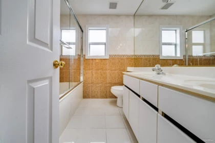 Primary Bedroom Photo of 6575 Raleigh Street, Vancouver, BC