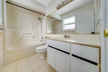 Walk-In Closet Photo of 6575 Raleigh Street, Vancouver, BC