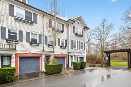 15 18983 72a Avenue, Surrey, BC, Surrey — Townhouse for sale