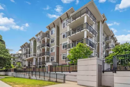 419 20686 Eastleigh Crescent, Langley, BC, Langley — Apartment/Condo for sale