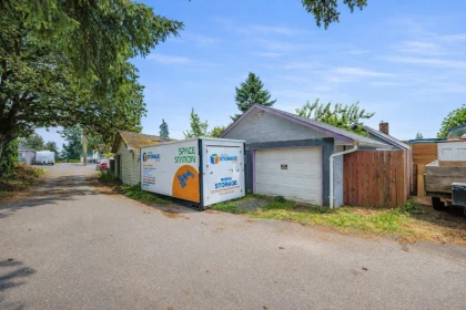 Outdoor Kitchen Photo of 32881 1st Avenue, Mission, BC