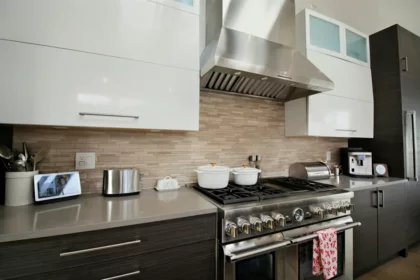 Kitchen Island Photo of 3300 Jesmond Avenue, Richmond, BC