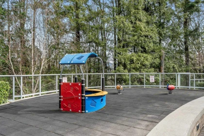 303 9262 University Crescent, Burnaby, BC, Burnaby — Apartment/Condo for sale