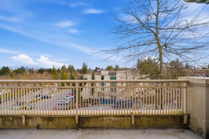 Guest Bathroom Photo of 407 15268 105 Avenue, Surrey, BC