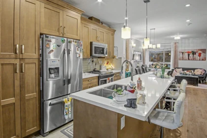 Kitchen Photo of 37 16127 87 Avenue, Surrey, BC