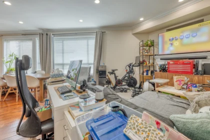 4657 Buxton Court, Burnaby, BC, Burnaby — Duplex for sale
