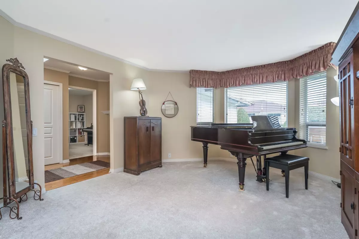 Family Room Photo of 45 31406 Upper Maclure Road, Abbotsford, BC